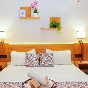  Homestay Holy River